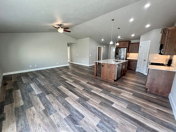 5th image of 4228 Limber Pine Ln