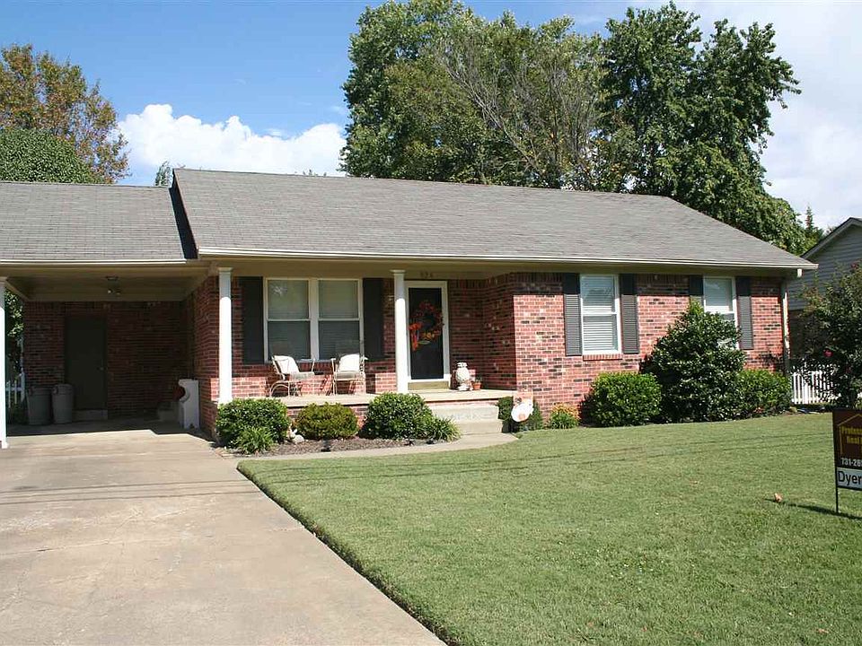 1st image of 824 Pennell Ln