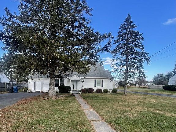 2nd image of 217 Gumboro Rd