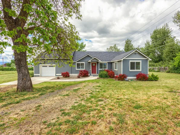 4626 N Pacific Hwy, Central Point, OR 97502