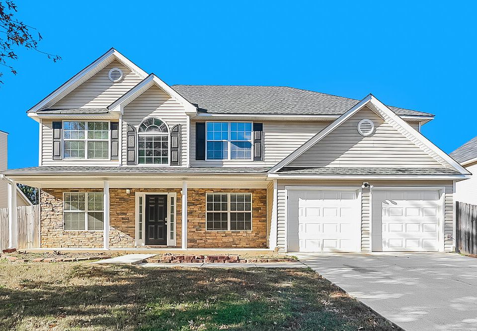 1st image of 4021 Castle Way