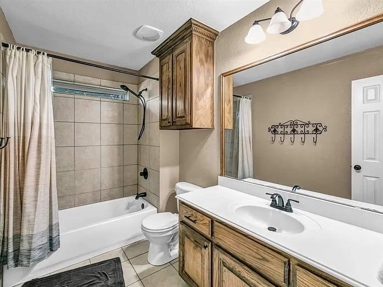 Highland Dr — Photo 13