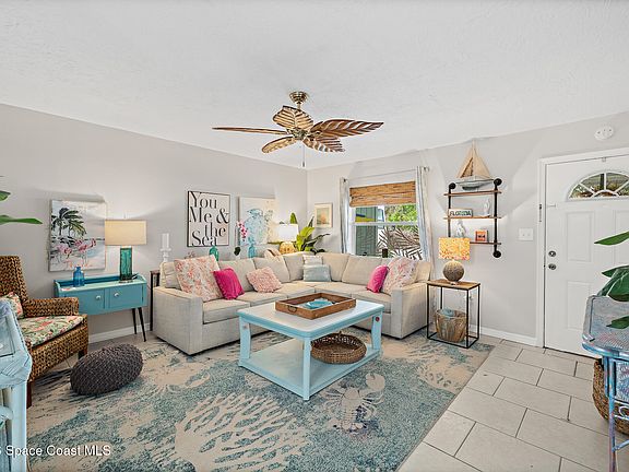 4th image of 345 Sarong Cir