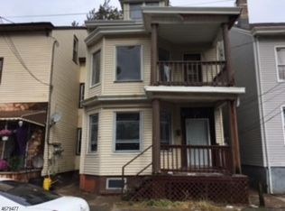 72 Arch St, Paterson, NJ 07522