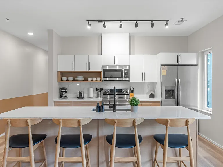 547 Winton Ter NE #1C — Photo 7