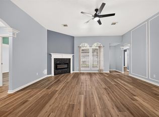 12007 Viola Ct, Pinehurst, TX 77362