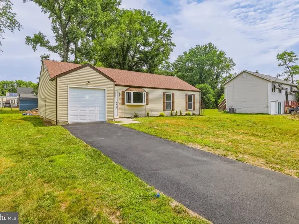 279 Wintergreen Ln, Carneys Pt, NJ 08069