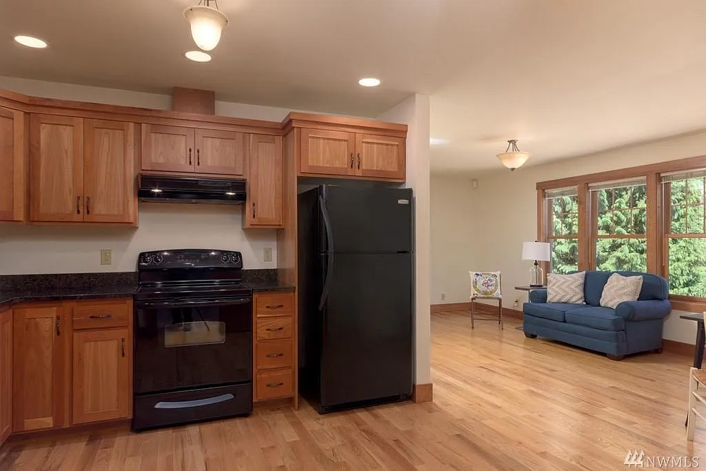 1 bed, 800 sqft, $1,650 — Photo 3