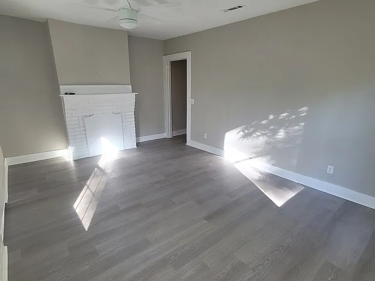 1647 S Saint Andrews St #2 — Photo 6
