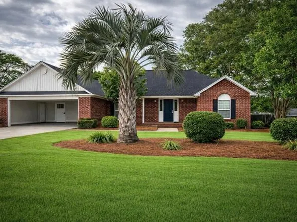 1036 Shortleaf Dr, Manning, SC 29102