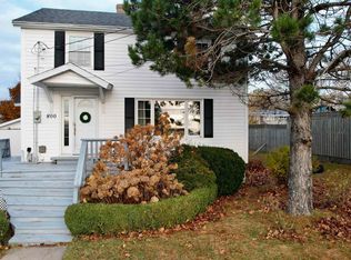 800 Shore Rd, Sydney Mines, NS B1V1A5