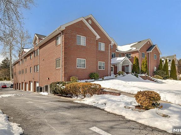 2nd image of 199 Union Ave APT 2F