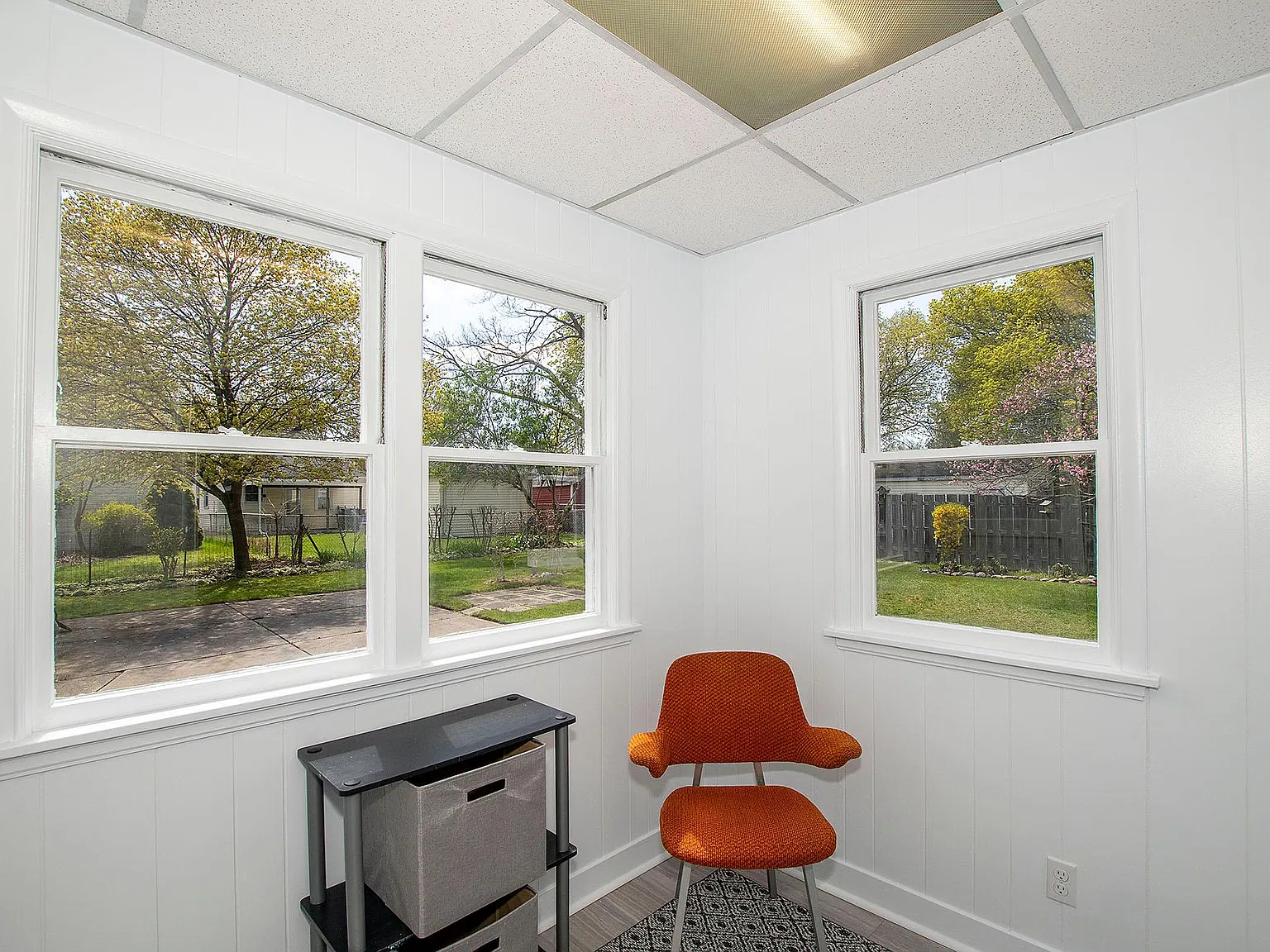 2 bed, 1049 sqft, $1,400 — Photo 3