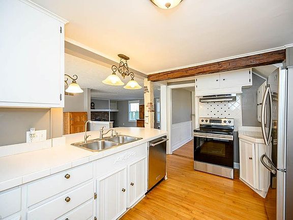 5th image of this home