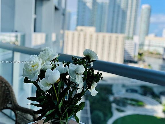 4th image of 465 Brickell Ave APT 1406
