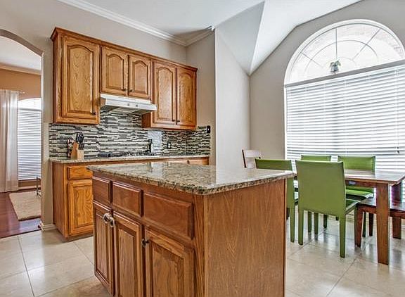 4th image of 3111 Hanbury Ct