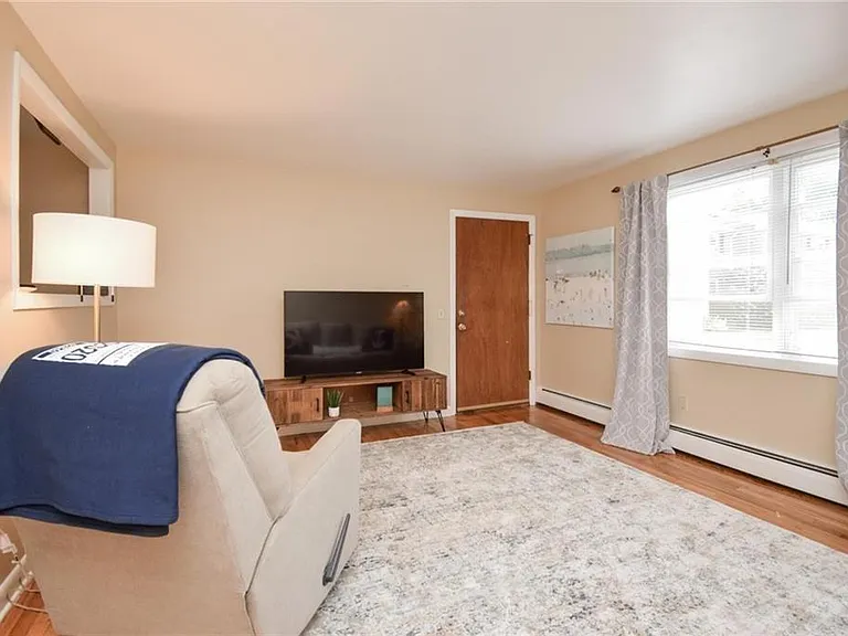 70 Carroll Ave #509 — Photo 18