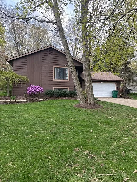 2890 Narrows Rd photo 1