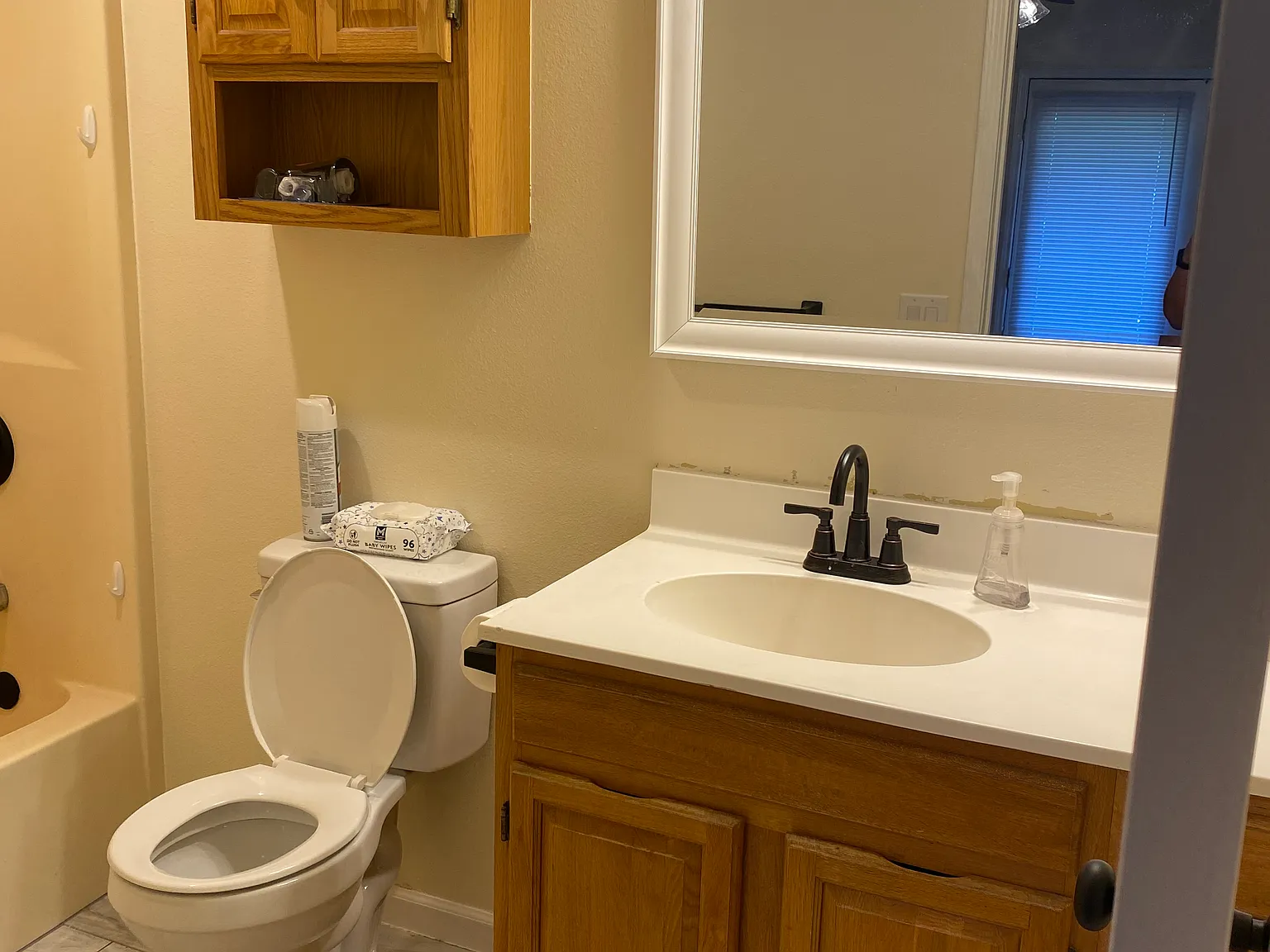 2 bed, 1200 sqft, $1,200 — Photo 4