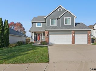 9610 S 28th Ave, Bellevue, NE 68147