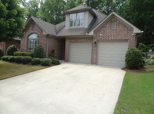 135 Narrows Creek Dr, Birmingham, AL 35242