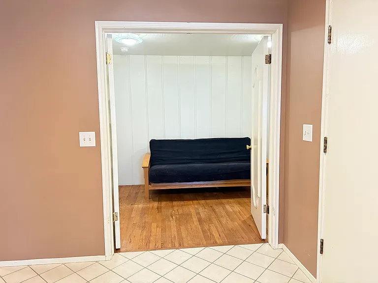 3163 Plymouth Rd — Photo 16