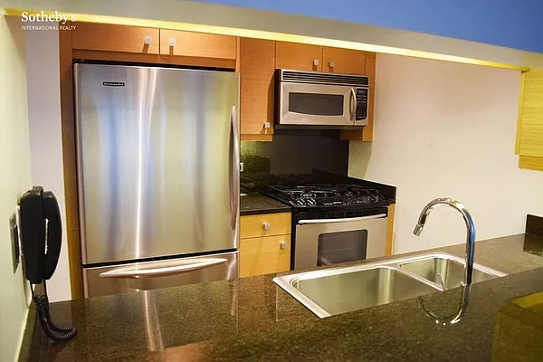 Rented by Sotheby's International Realty | media 16