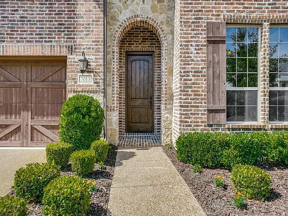 3rd image of 7013 Brook Forest Cir