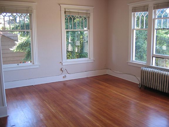 5th image of 5210 12th Ave NE APT H