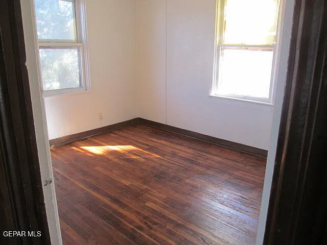 2 bed, 1.0 bath, 1063 sqft, $1,100 — Photo 3