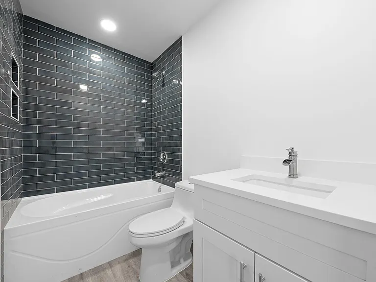 720 McIntosh St — Photo 20