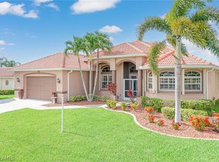 320 Kamal Pkwy, Cape Coral, FL 33904