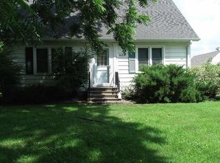 429 5th St SW, Wells, MN 56097