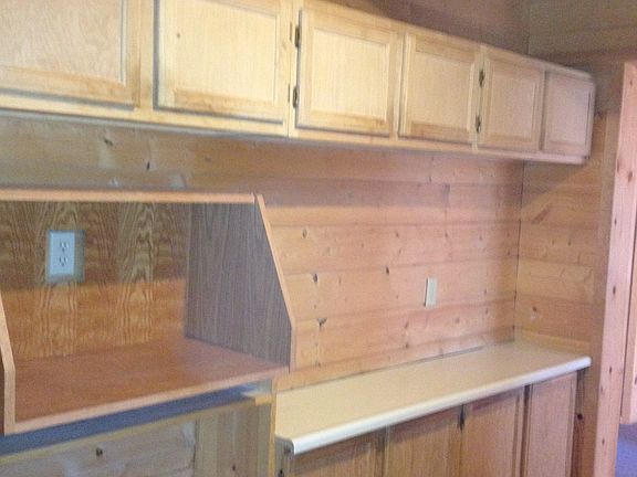 4th image of 9315 Conifer Dr