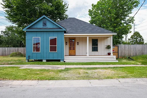 3407 Garrow St Photo 1