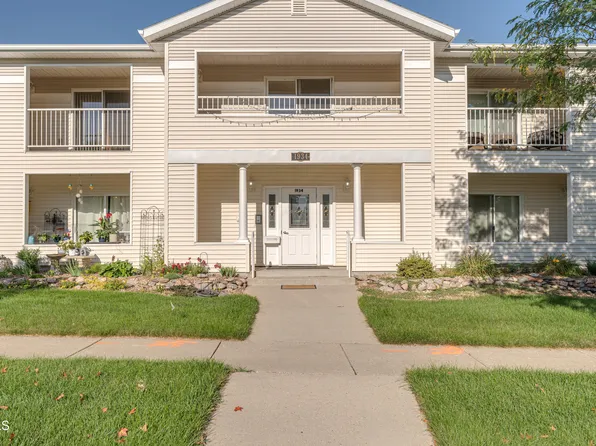 1934 N 16th St Unit 2, Bismarck, ND 58501