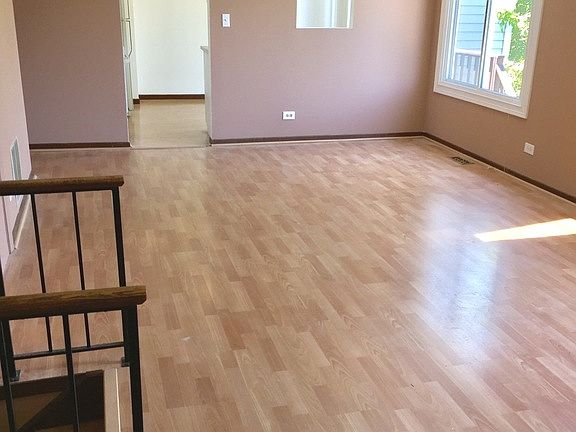 3rd image of 442 Ferndale Ct