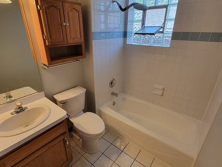 7411 N Claremont Ave #2W — Photo 21