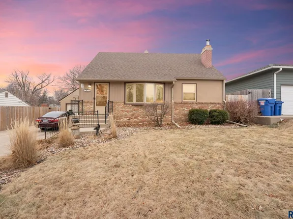 1917 S Jefferson Ave, Sioux Falls, SD 57105
