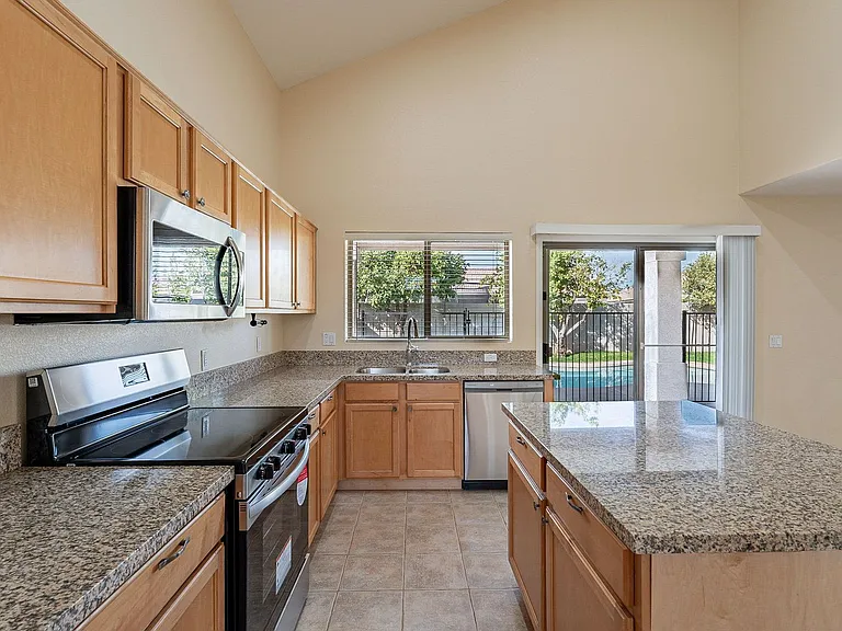 20434 N 92nd Ln — Photo 18
