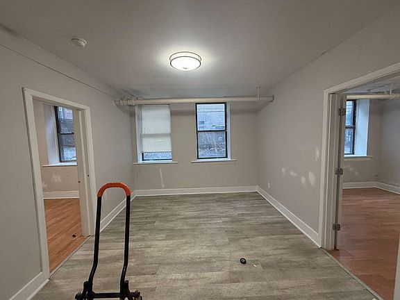 5th image of 409 54th St #B1
