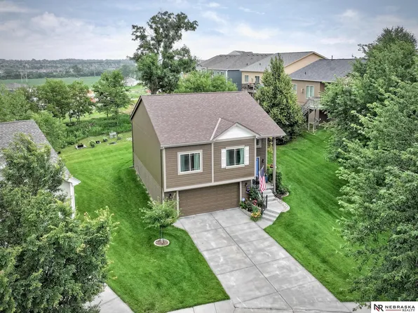 7115 N 138th Avenue Cir, Omaha, NE 68142