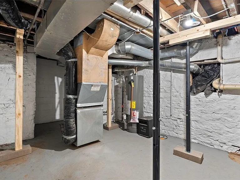 1083 Beech St #1 — Photo 20