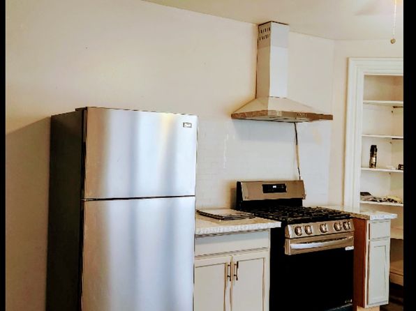 525 Monmouth St #1