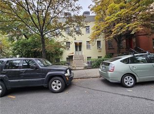 213 17th St, Brooklyn, NY 11215
