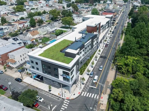 457 Schuyler Avenue image 1 of 16