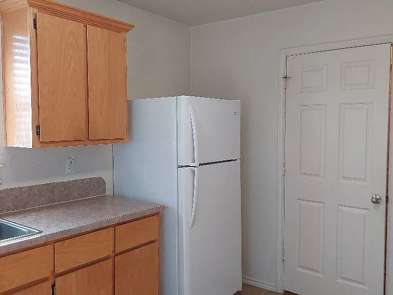 3902 Bolivar Dr — Photo 3