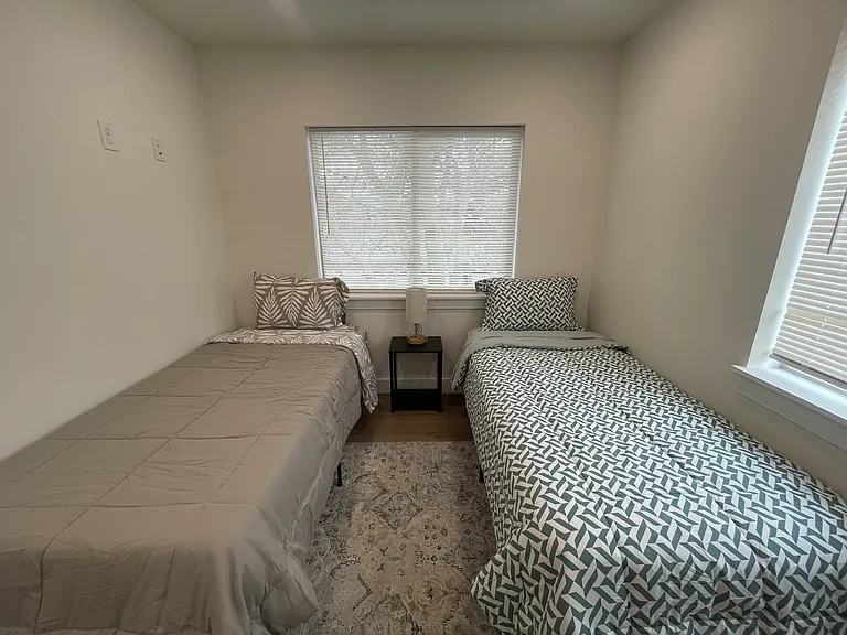 2233 Jefferson Ave #4 — Photo 24