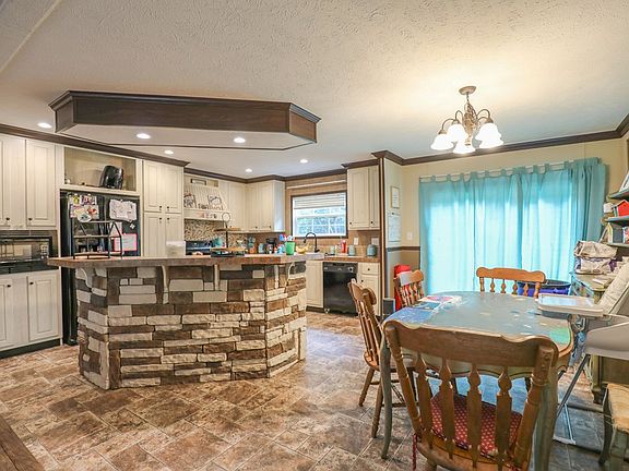 5th image of 143 McCullar Weaver Rd SW