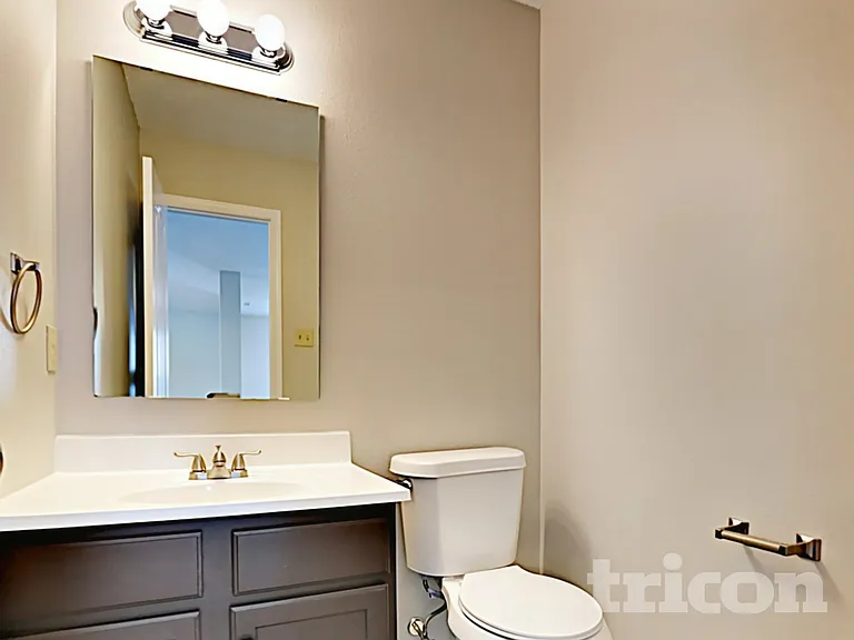 7921 Crackling Ln — Photo 14